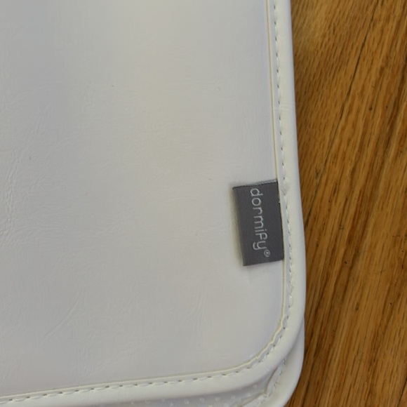 Dormify beside caddy - Picture 2 of 3